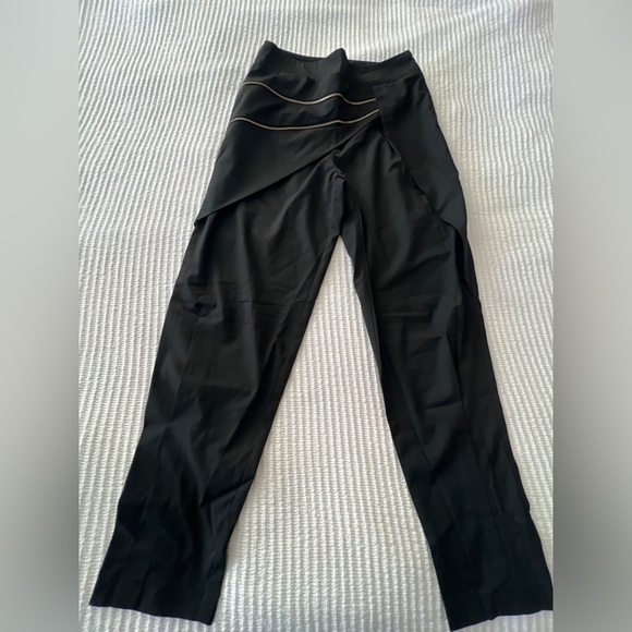 Oblique Creation Pants - Oblique Creation Chic Black Pants with Gold Zipper Size 00